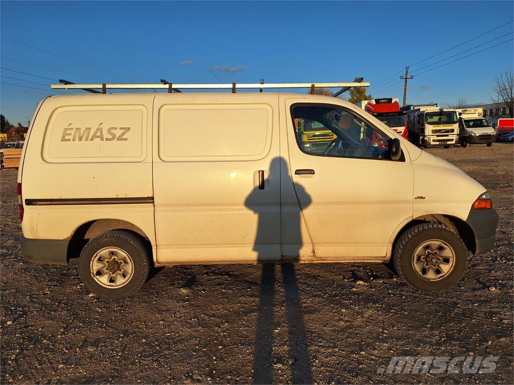 Toyota Hiace 150 2,5 D 4x4 - VAN Kita