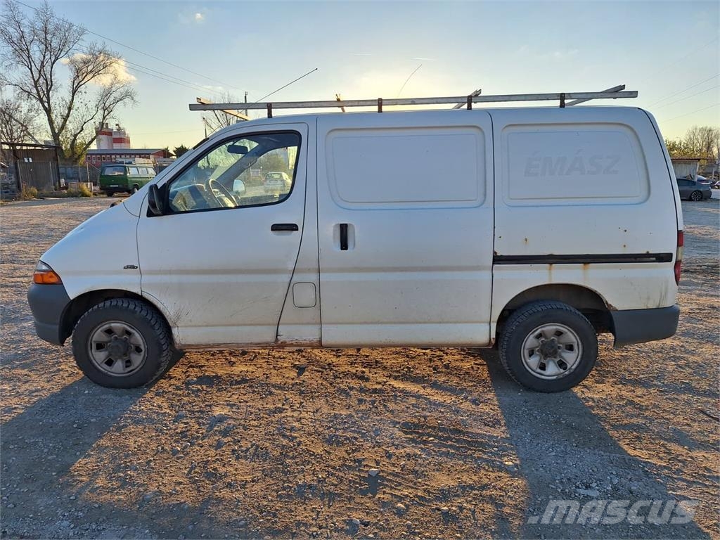 Toyota Hiace 150 2,5 D 4x4 - VAN Kita