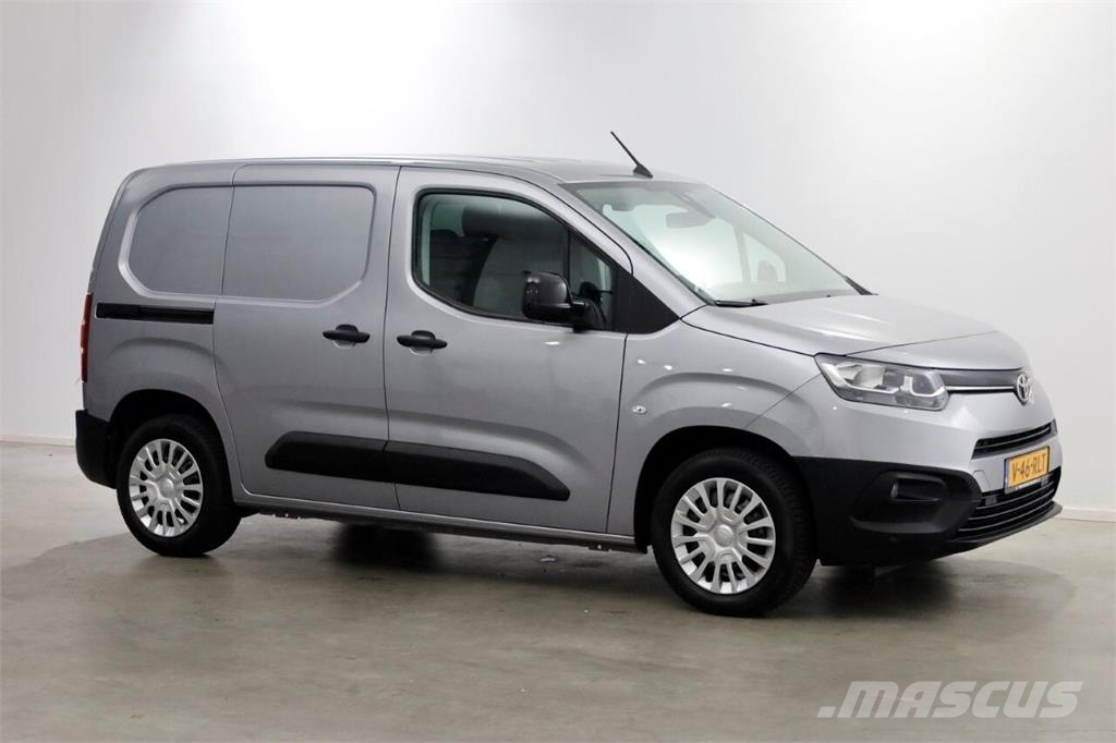Toyota PROACE CITY 1.2 Turbo 110pk Comfort Benzine Airco/ Andre lastebiler