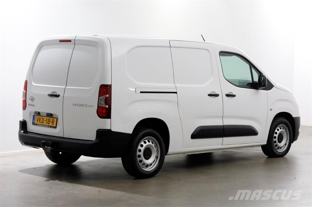 Toyota PROACE CITY 1.5 D-4D 130pk Cool Comfort Long Airco Otros camiones
