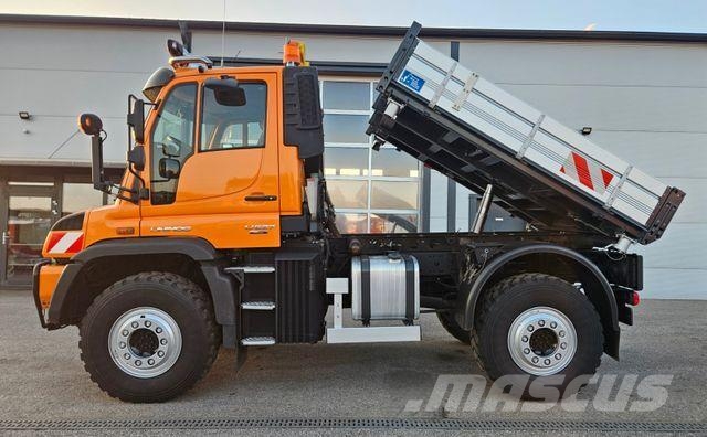 Unimog U527 UGE Vehículos municipales multiusos