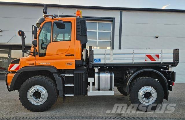 Unimog U527 UGE Vehículos municipales multiusos