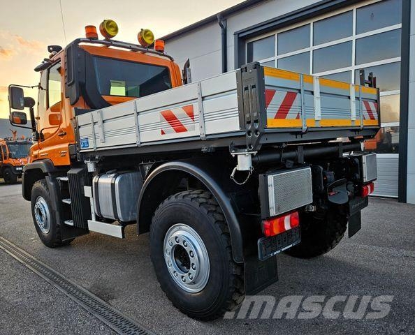 Unimog U527 UGE Vehículos municipales multiusos