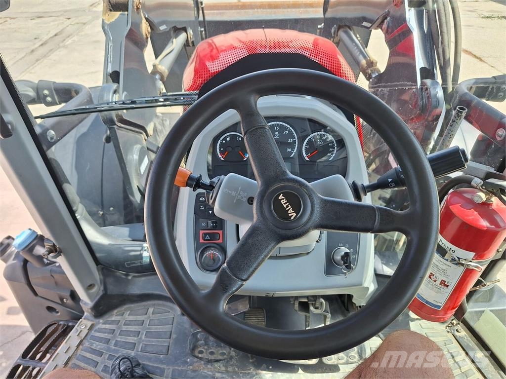 Valtra 124N Tractor / Stoll ProfiLine FZ 30.1 /Front load Traktorok