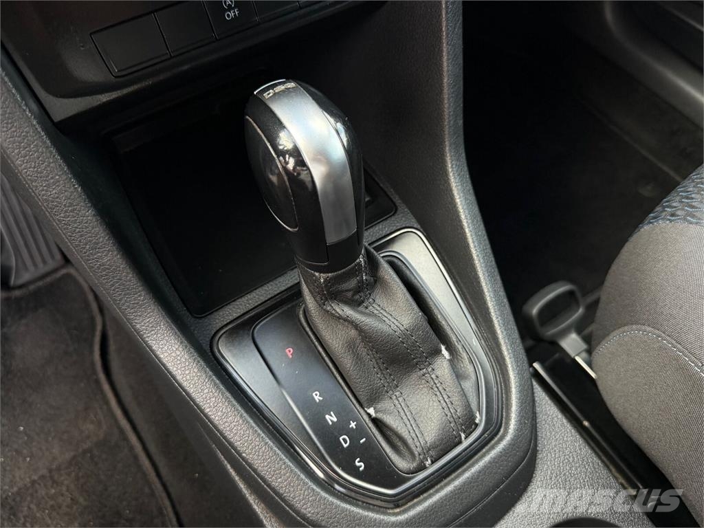 Volkswagen Caddy 2.0 TDI (7-Si.) DSG Maxi Family Carros
