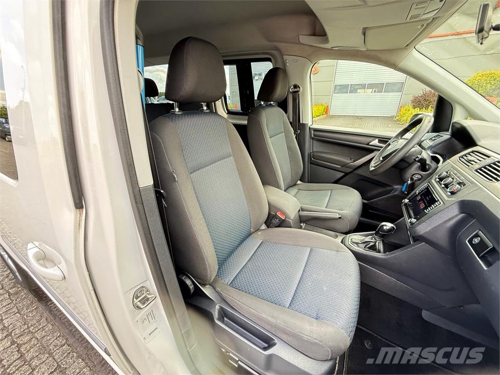 Volkswagen Caddy 2.0 TDI (7-Si.) DSG Maxi Family Carros