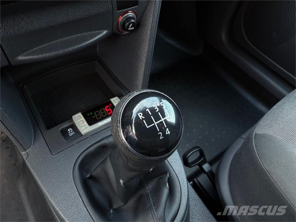 Volkswagen Caddy Chłodnia Izoterma Klimatyzacja L1H1 Super ST Otros camiones