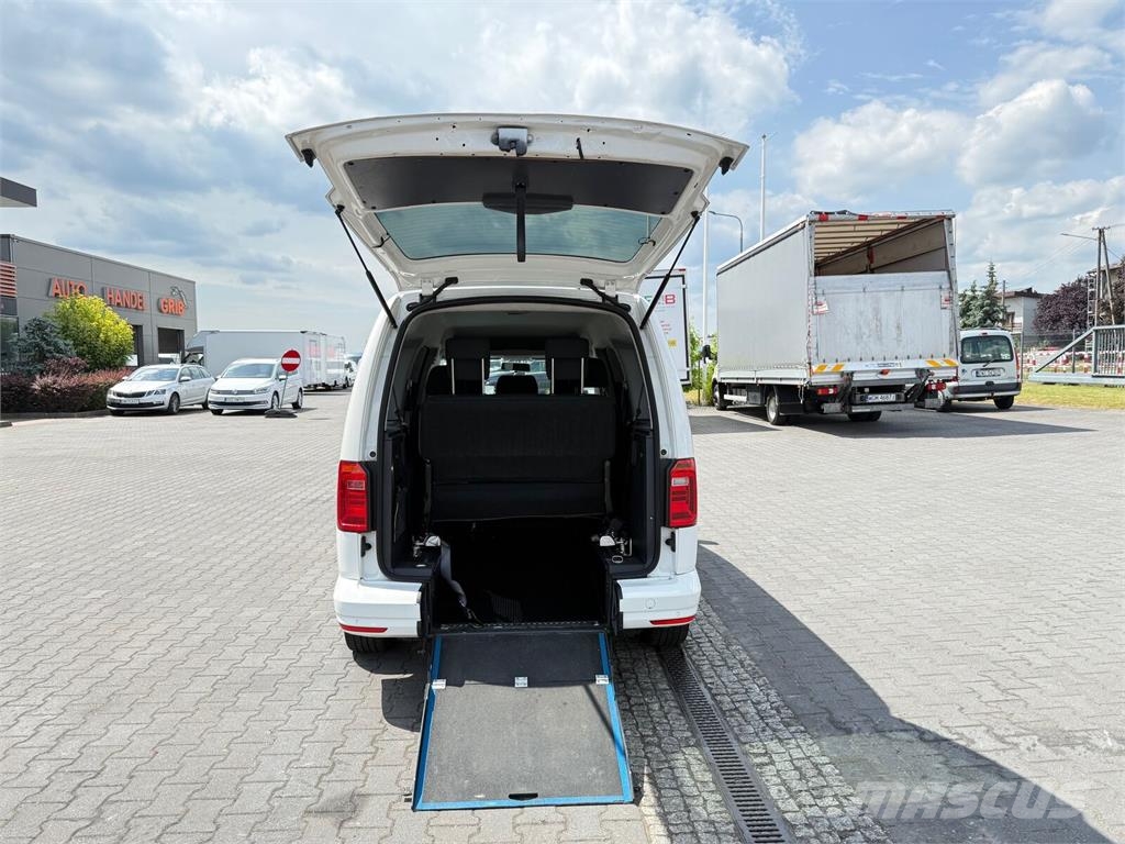 Volkswagen Caddy 2.0 TDI (7-Si.) DSG Maxi Family Carros