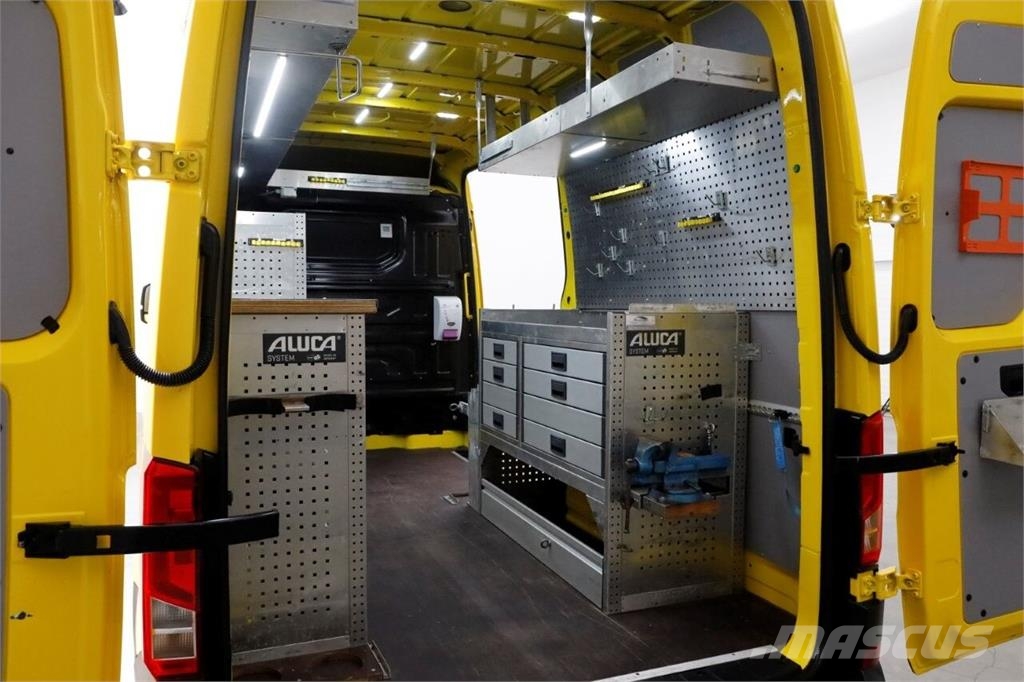 Volkswagen Crafter 35 2.0 TDI 140pk L3H3 (L2H2) Highline Serv Otros camiones