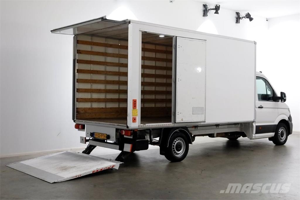 Volkswagen Crafter 35 2.0 TDI 140pk Bakwagen met laadklep en Otros camiones