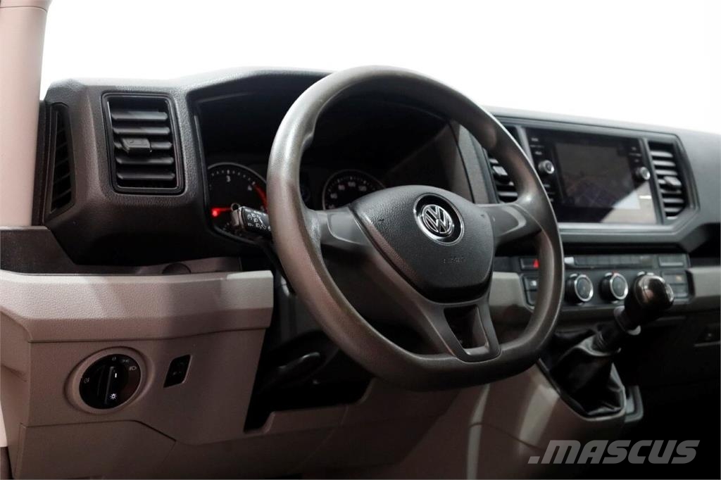 Volkswagen Crafter 35 2.0 TDI 177pk RWD L3H3 (L2H2) Airco/Nav Inne