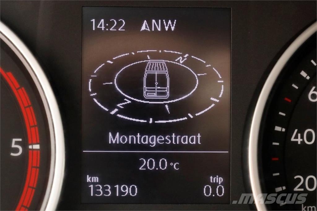 Volkswagen Crafter 35 2.0 TDI 177pk RWD L3H3 (L2H2) Airco/Nav Inne