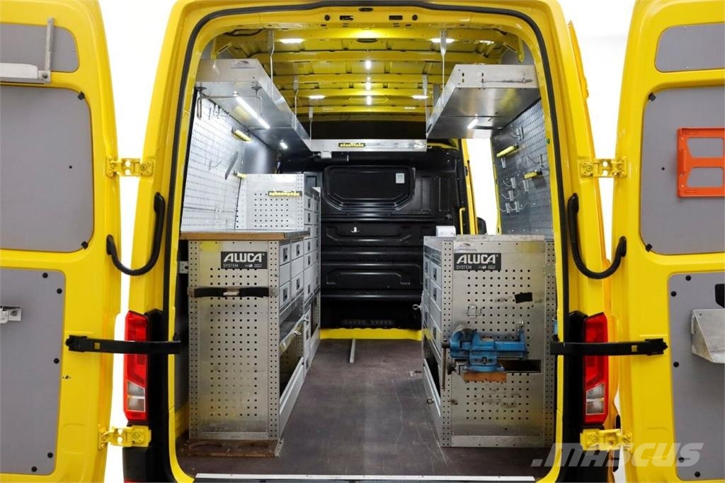 Volkswagen Crafter 35 2.0 TDI 140pk L3H3 (L2H2) Highline Serv Otros camiones