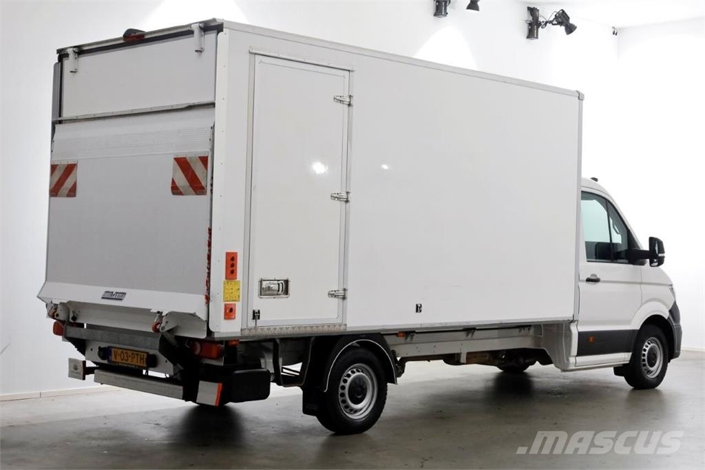 Volkswagen Crafter 35 2.0 TDI 140pk Bakwagen met laadklep en Otros camiones