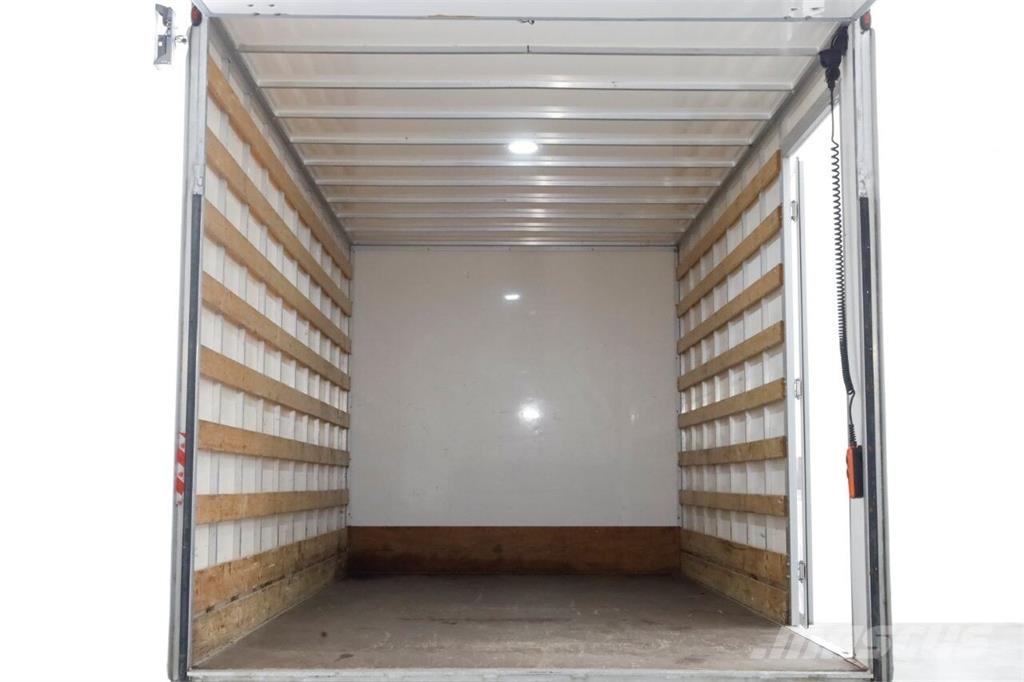 Volkswagen Crafter 35 2.0 TDI 140pk Bakwagen met laadklep en  Otros camiones