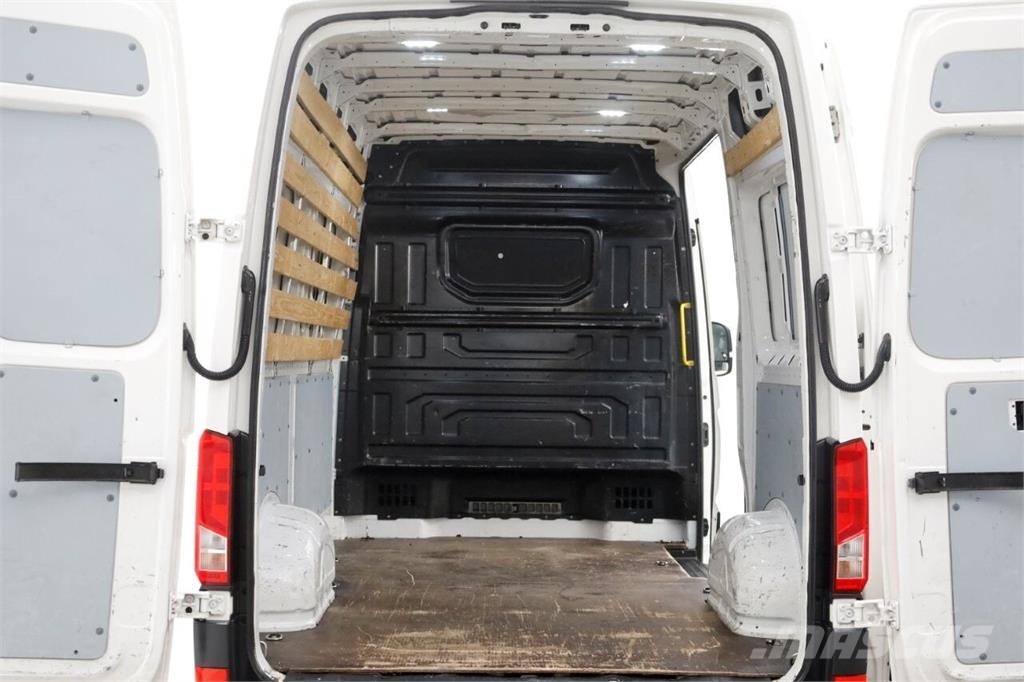 Volkswagen Crafter 35 2.0 TDI 140pk L3H3 (L2H2) Comfortline A Otros camiones
