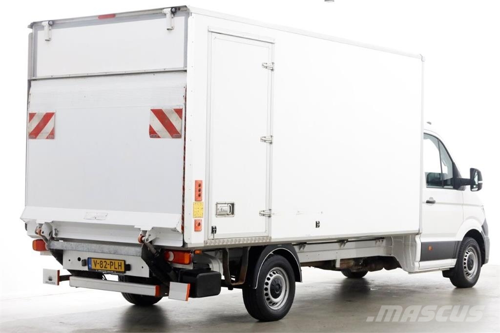 Volkswagen Crafter 35 2.0 TDI 140pk Bakwagen met laadklep en Otros camiones
