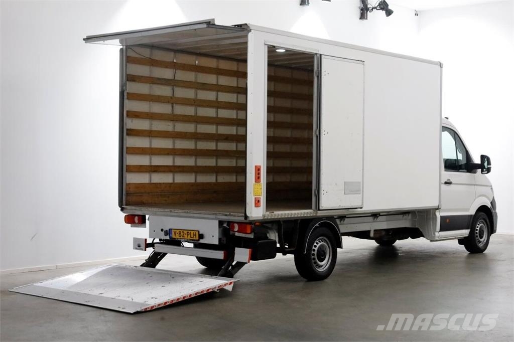 Volkswagen Crafter 35 2.0 TDI 140pk Bakwagen met laadklep en Otros camiones