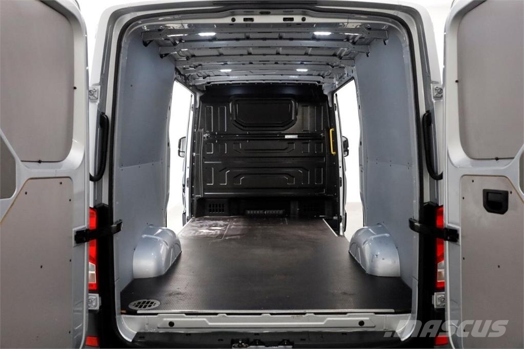 Volkswagen Crafter 35 2.0 TDI 177pk L3H2 (L2H1) DSG-Automaat Otros camiones