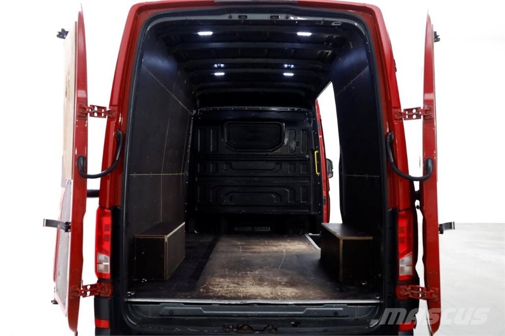 Volkswagen Crafter 35 2.0 TDI 177pk RWD L3H3 (L2H2) Airco/Nav Egyéb