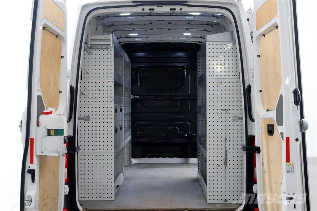Volkswagen Crafter 35 2.0 TDI 140pk L3H3 (L2H2) Airco/Navi/In شاحنات أخرى
