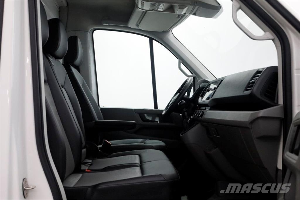 Volkswagen Crafter 35 2.0 TDI 140pk Bakwagen met laadklep en  Inne