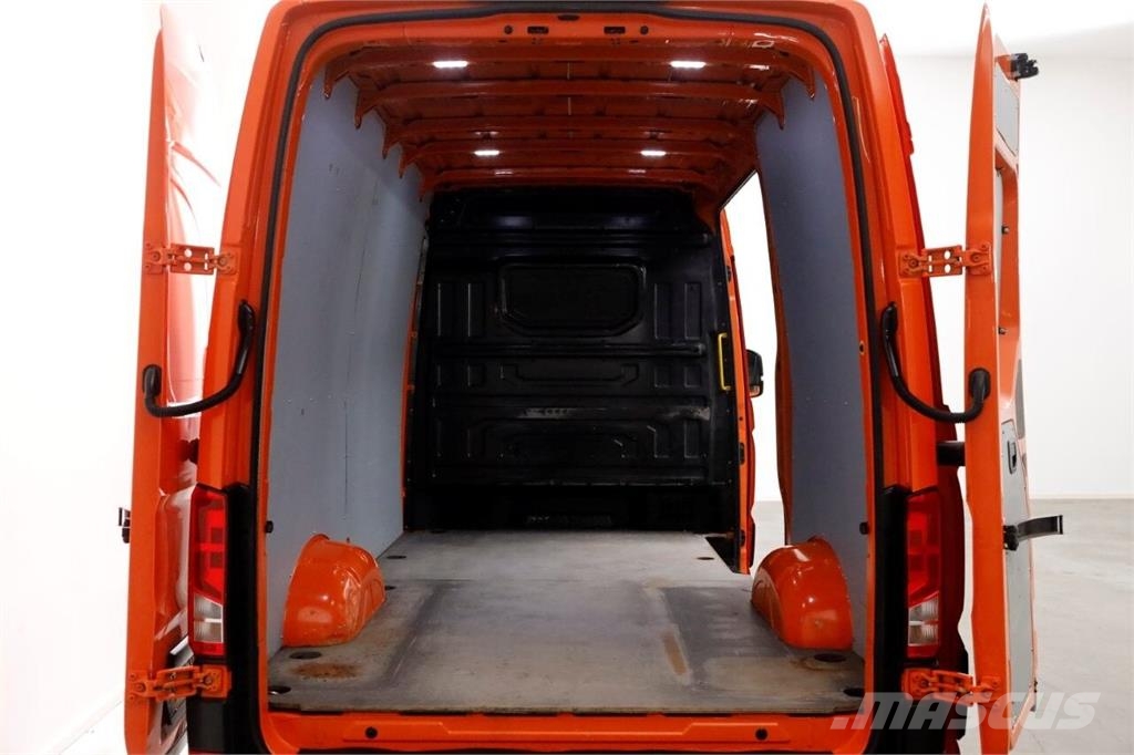 Volkswagen Crafter 35 2.0 TDI 177pk RWD L3H3 (L2H2) Airco/Nav Altele