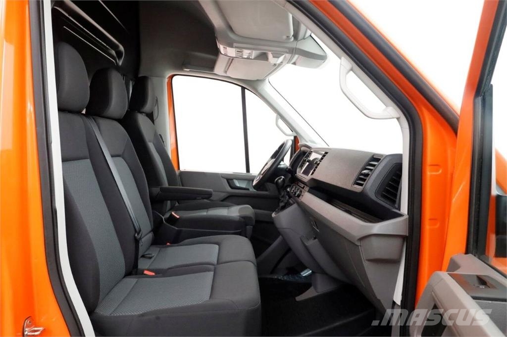 Volkswagen Crafter 35 2.0 TDI 177pk DSG-Automaat L3H3 (L2H2)  شاحنات أخرى