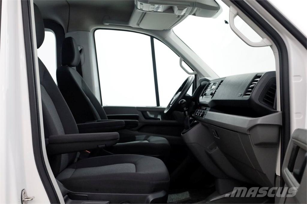 Volkswagen Crafter 35 2.0 TDI 140pk L3H2 (L2H1) D.C. Comfortl شاحنات أخرى