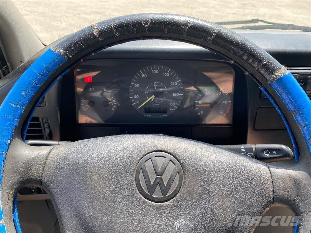 Volkswagen LT 46 2,8 tdi - Carrier Xarios 300 frigo meat hook Otros camiones