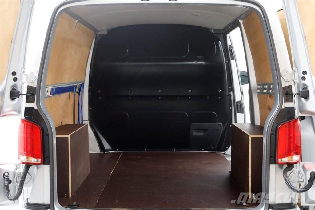 Volkswagen Transporter T6.1 2.0 TDI 150pk DSG-Automaat L1H1 L Otros camiones