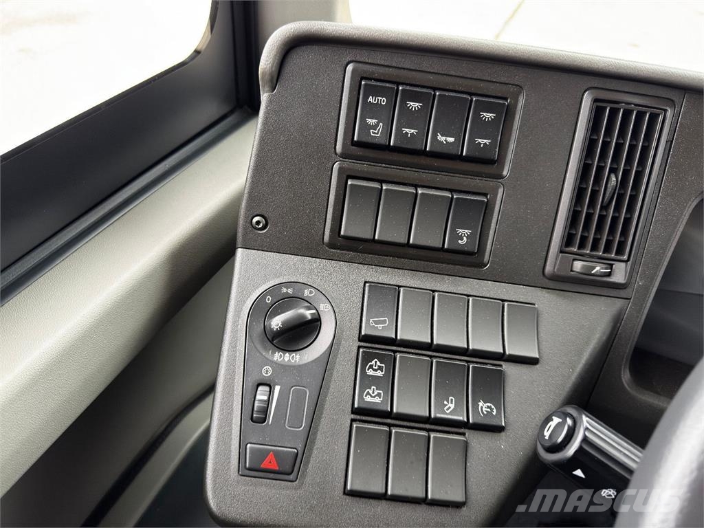 Volvo 7900 BASC Zgibni avtobusi
