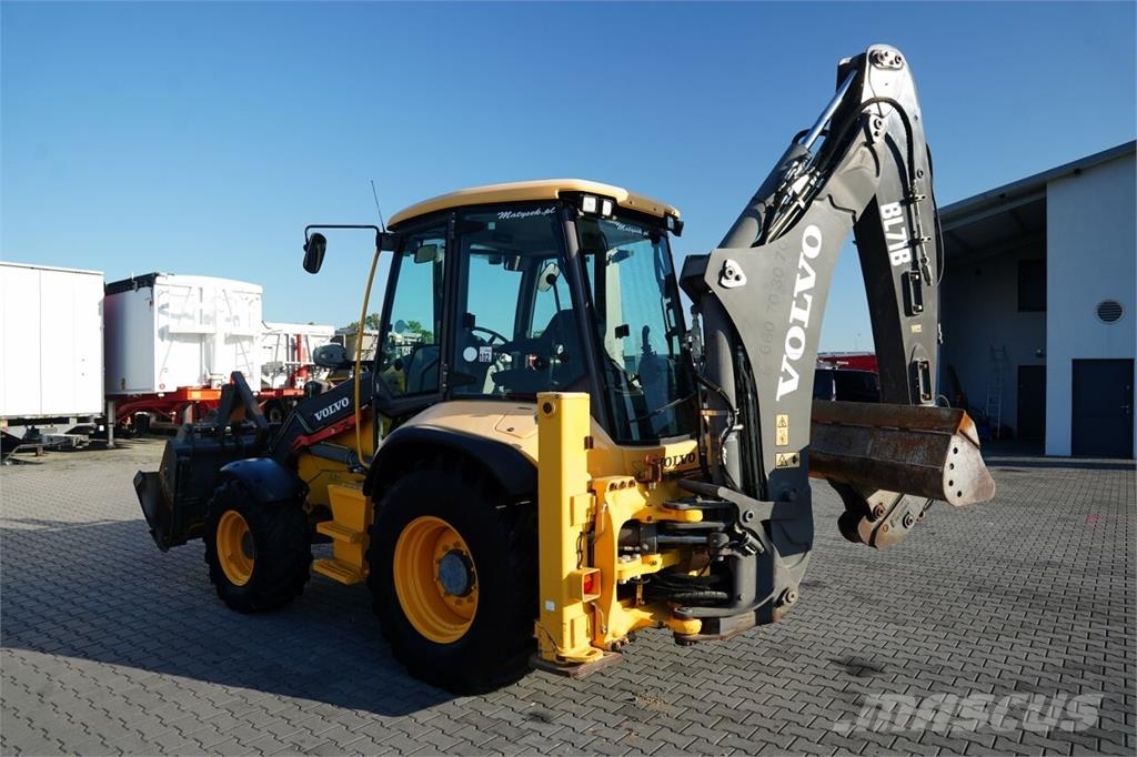Volvo BL71B 反鏟裝載機
