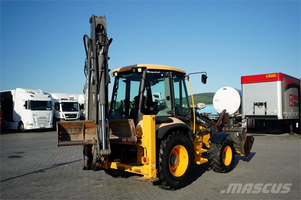 Volvo BL71B 反鏟裝載機