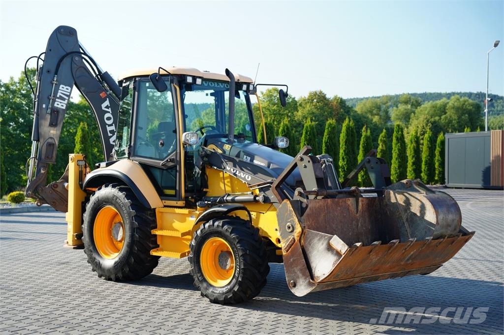 Volvo BL71B 反鏟裝載機