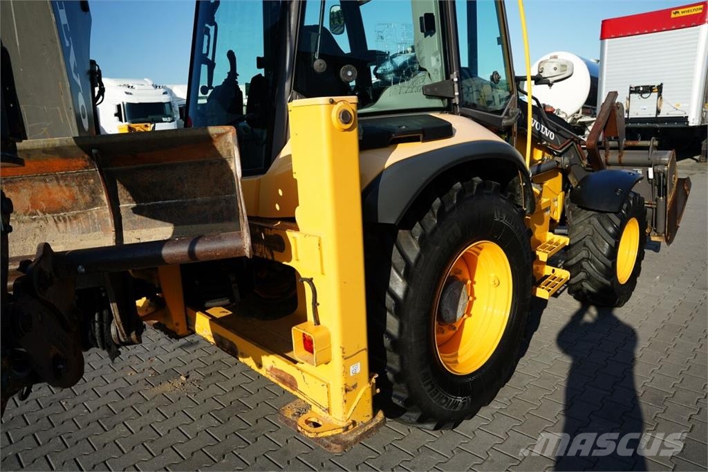 Volvo BL71B 反鏟裝載機