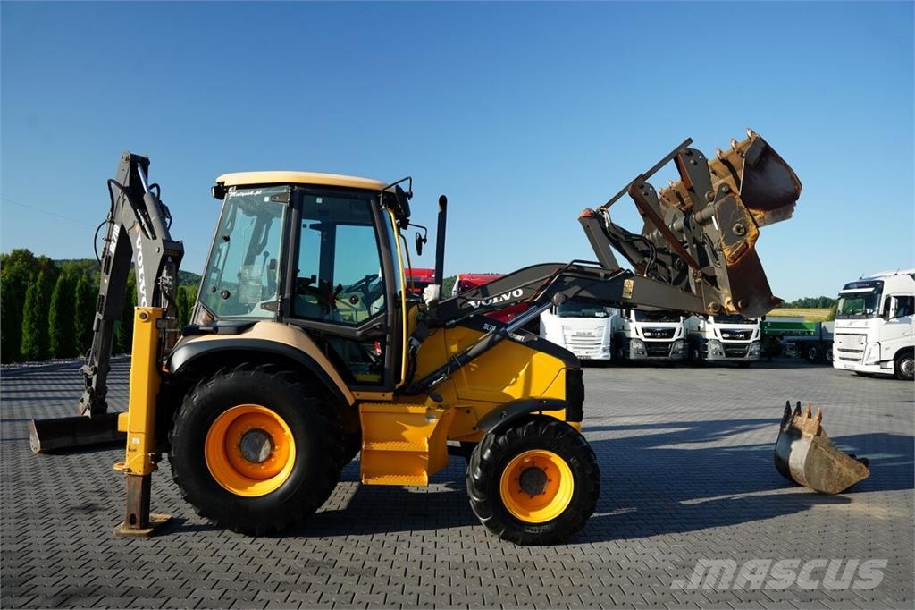Volvo BL71B 反鏟裝載機