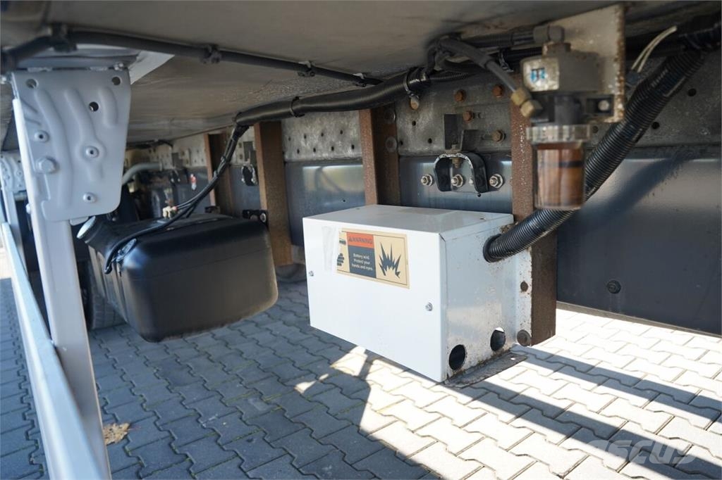 Volvo FE 320 / 4x2 / CHŁODNIA - 8,9 M / THERMO KING T- 1 Kühlkoffer