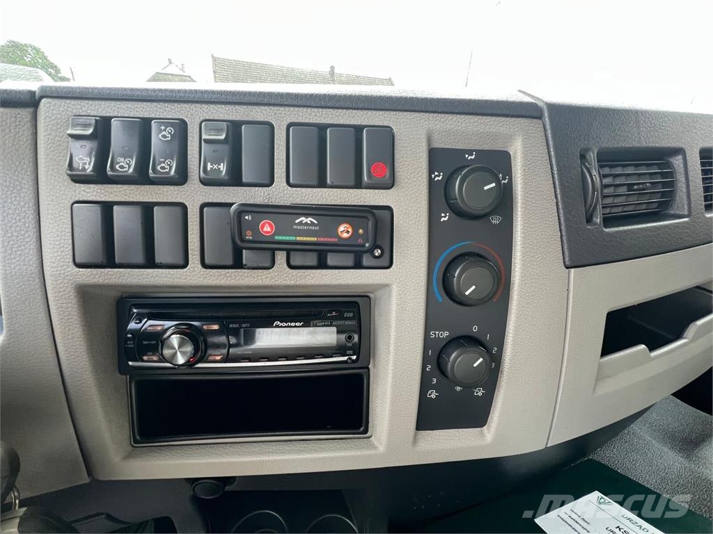 Volvo FE 320 FLATBED CRANE KRAN HDS HIAB 122B-2 DUO Camiones de cama baja