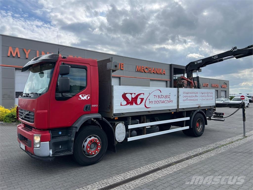 Volvo FE 320 FLATBED CRANE KRAN HDS HIAB 122B-2 DUO Camiones de cama baja