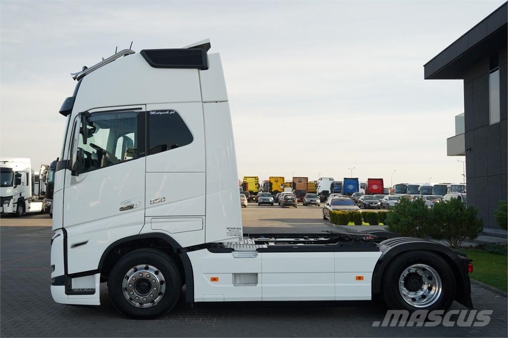 Volvo FH  16 650 / I-PARK COOL  / I-SHIFT / TV / SKÓRY   Autotractoare
