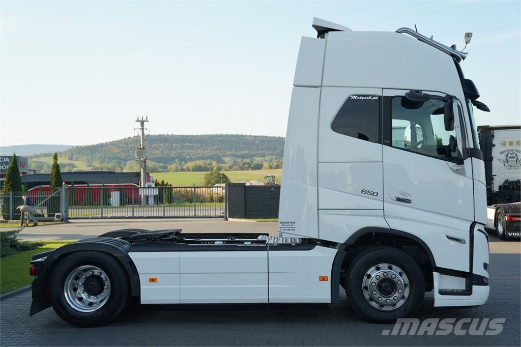 Volvo FH  16 650 / I-PARK COOL  / I-SHIFT / TV / SKÓRY   Autotractoare