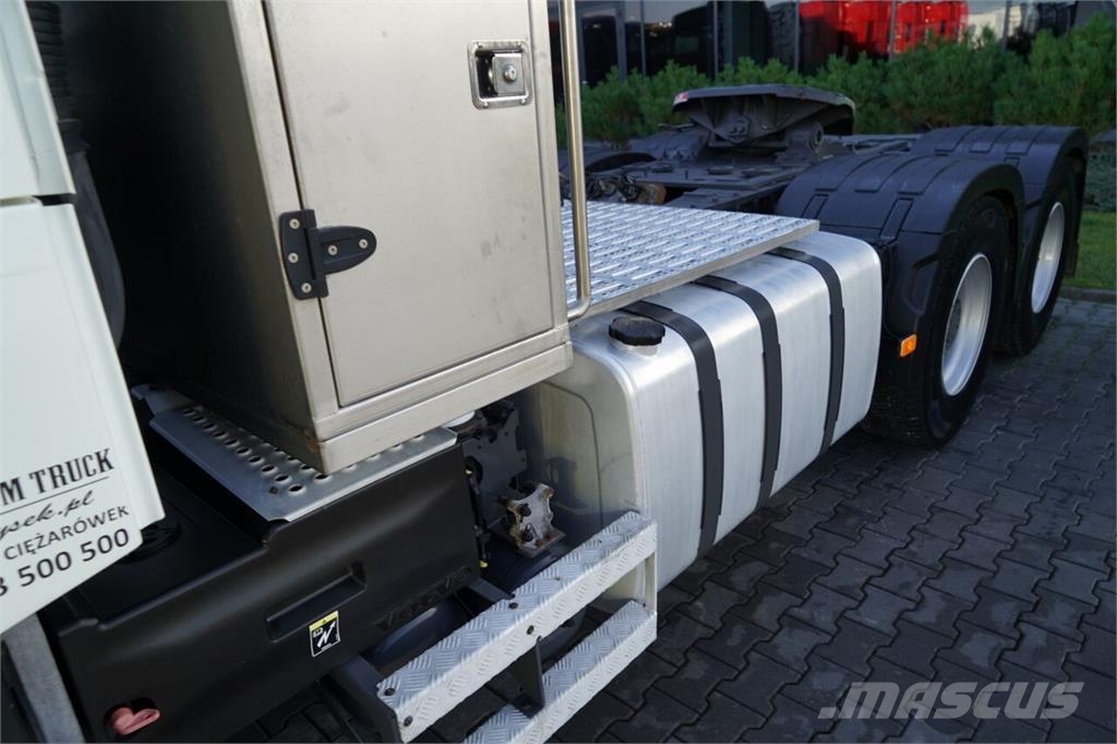 Volvo FH 16 / 660 / 6x4 / DMC: 180.000 KG !! / RETARDER  Tegljači