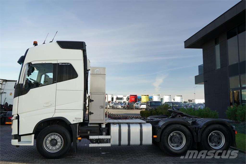 Volvo FH 16 / 660 / 6x4 / DMC: 180.000 KG !! / RETARDER  Tegljači