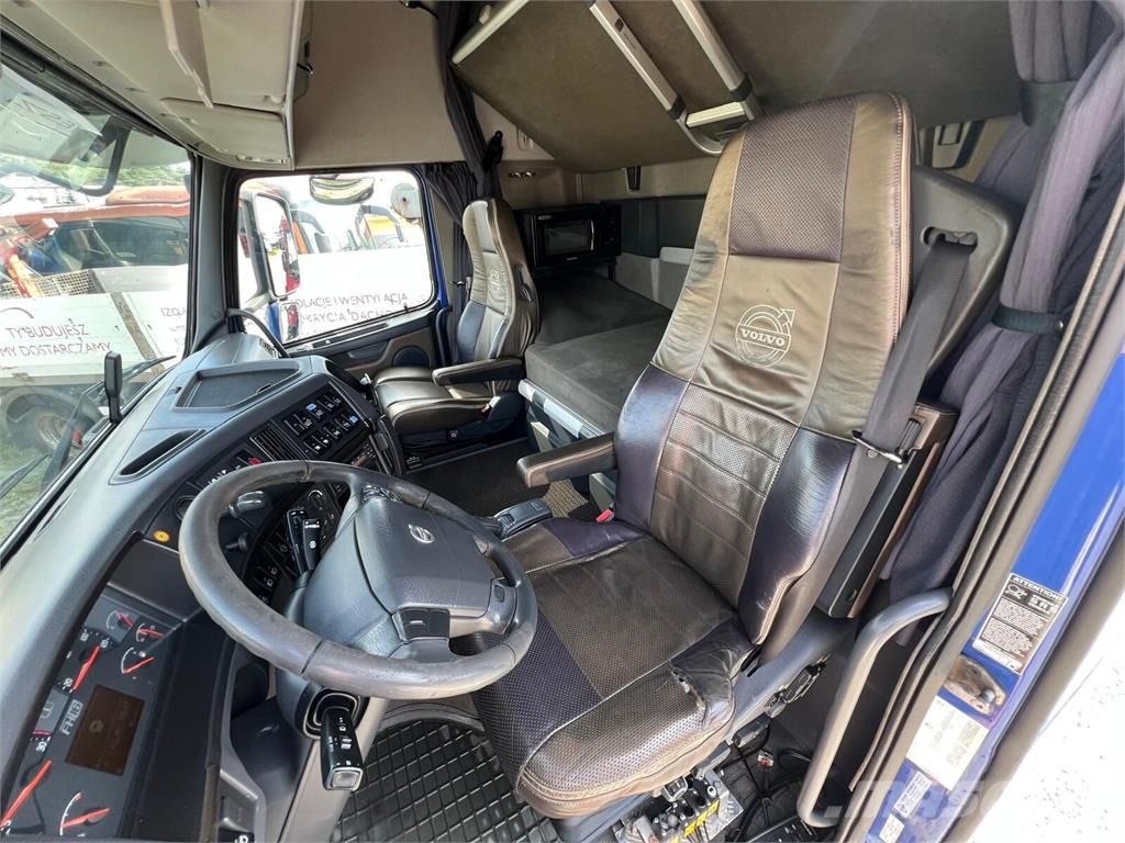 Volvo FH 16 750 شاحنات الرافعات الخطافية