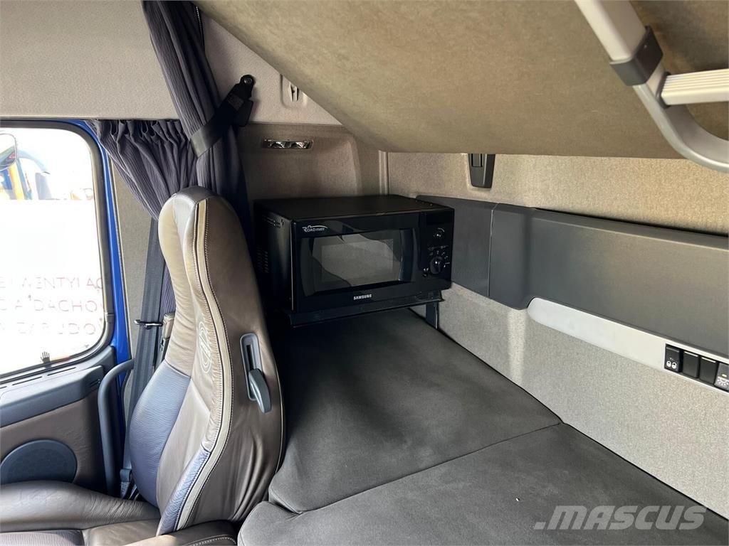 Volvo FH 16 750 شاحنات الرافعات الخطافية