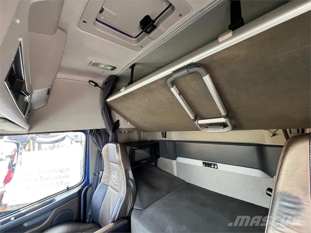 Volvo FH 16 750 شاحنات الرافعات الخطافية