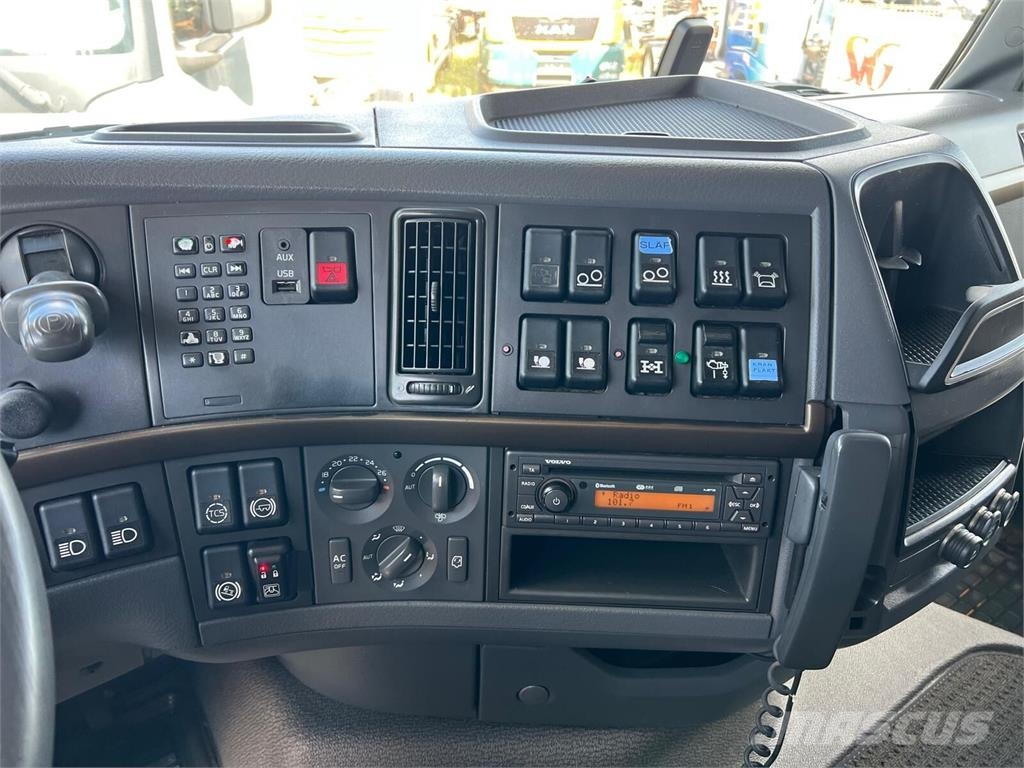 Volvo FH 16 750 شاحنات الرافعات الخطافية