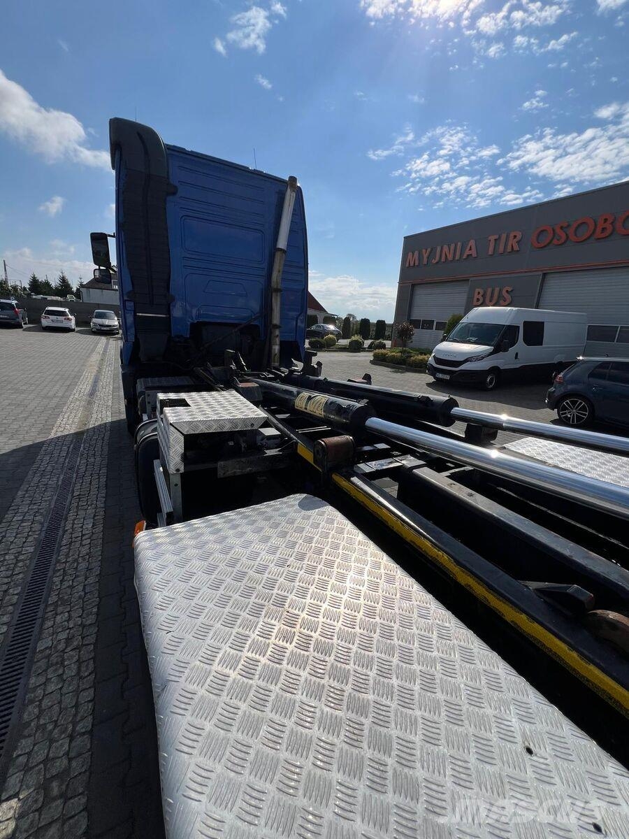Volvo FH 16 750 شاحنات الرافعات الخطافية