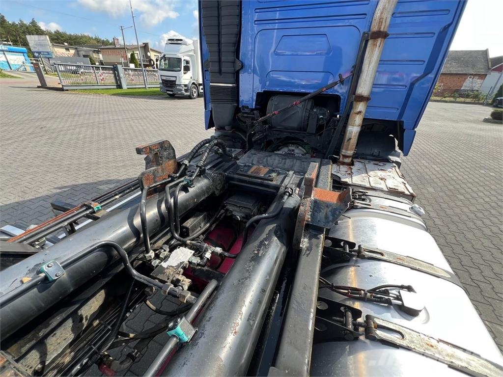 Volvo FH 16 750 شاحنات الرافعات الخطافية